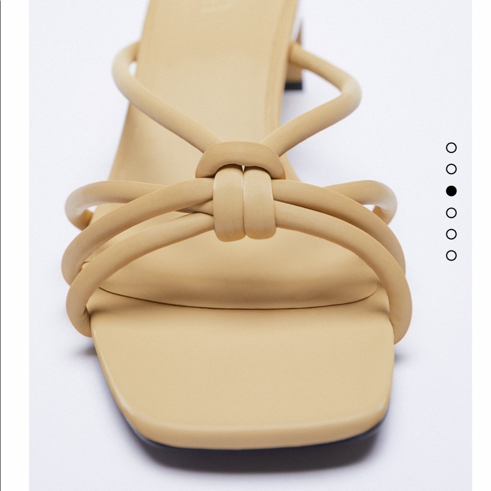 Flash sale🔥Zara Sandals bloggers fav - Picture 14 of 16